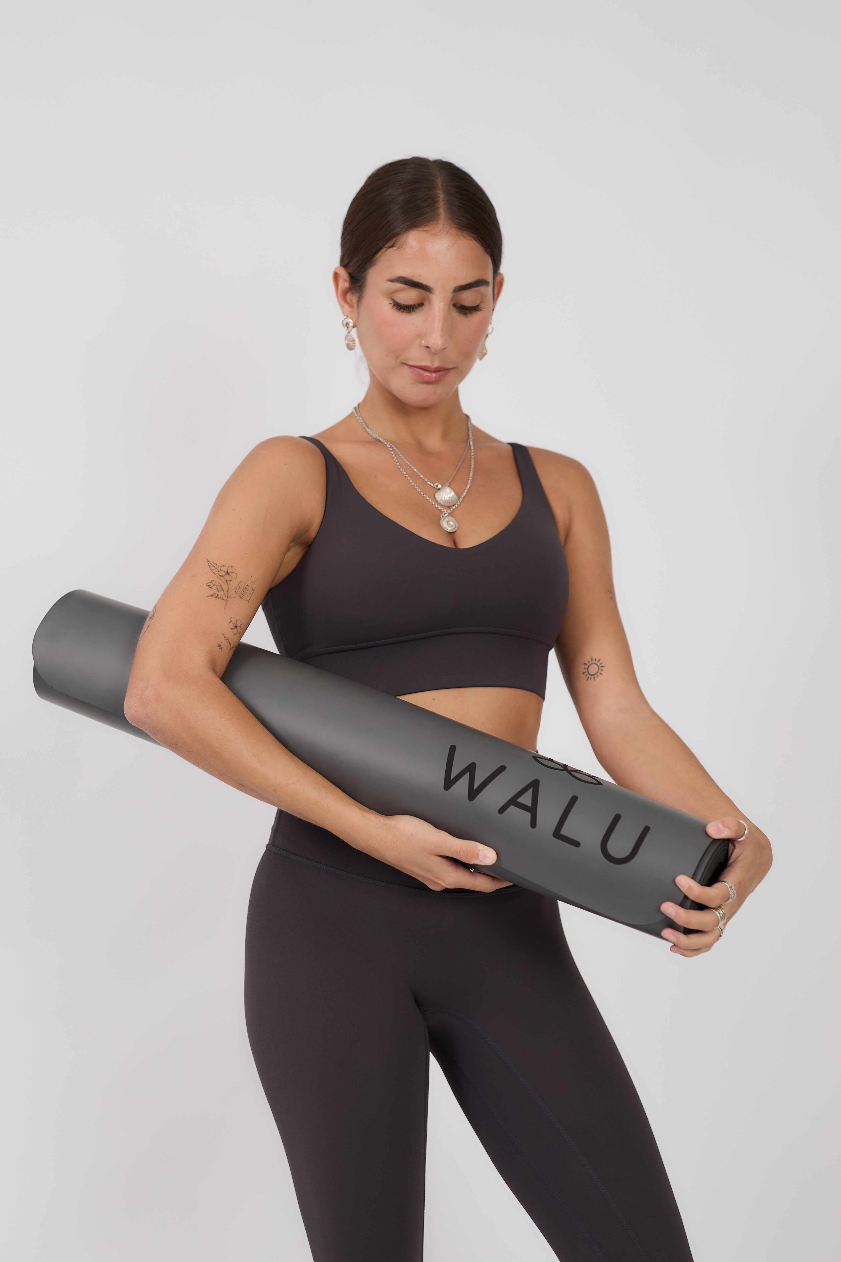 WALU DARK GREY MAT